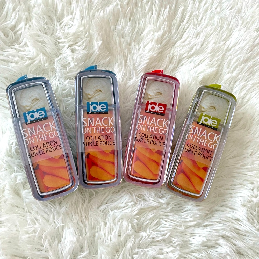 Brand new 4 sets Joie Snack On The Go Divided Container, Two Compartment Storage